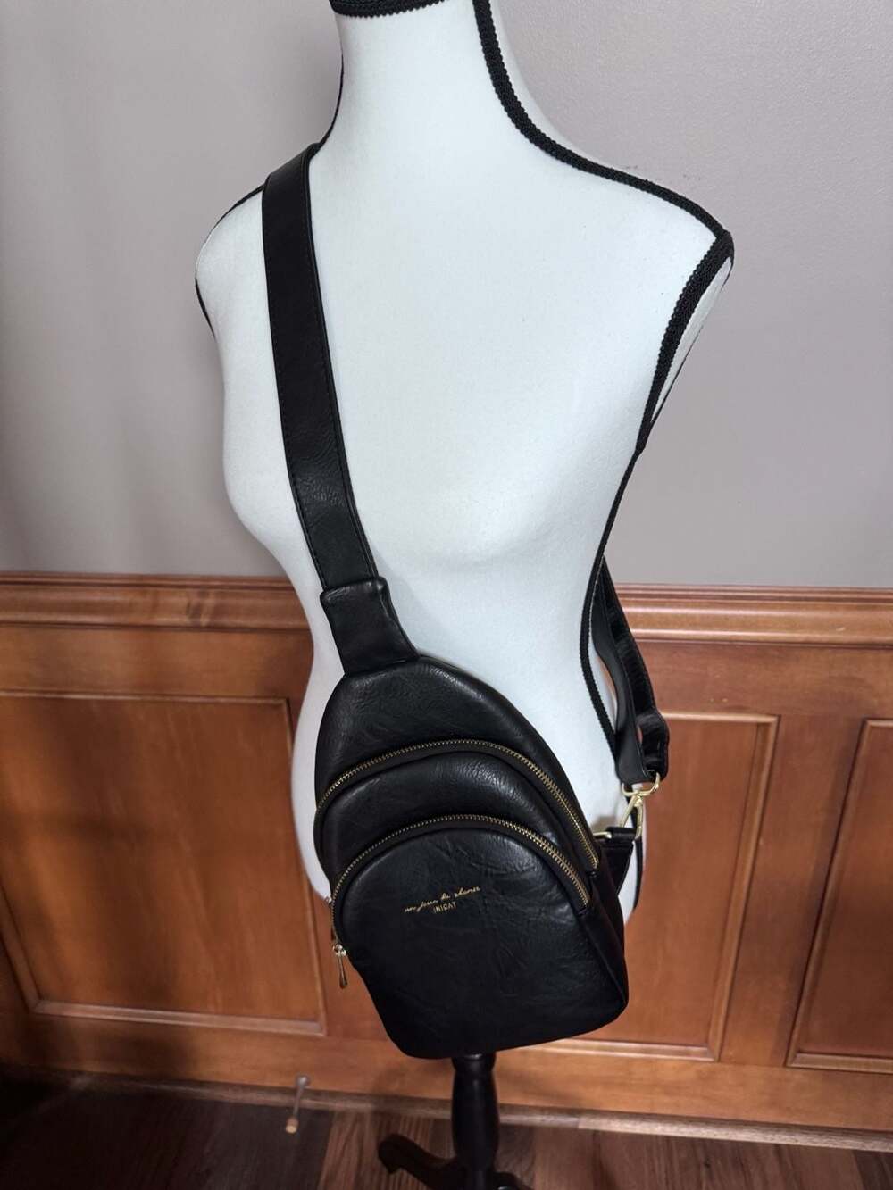 Inicat Black Faux Leather Small Crossbody Sling Bag Fanny Pack